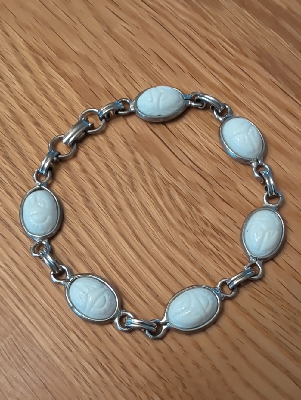 Vintage White Scarab Link Bracelet in Silver Tone